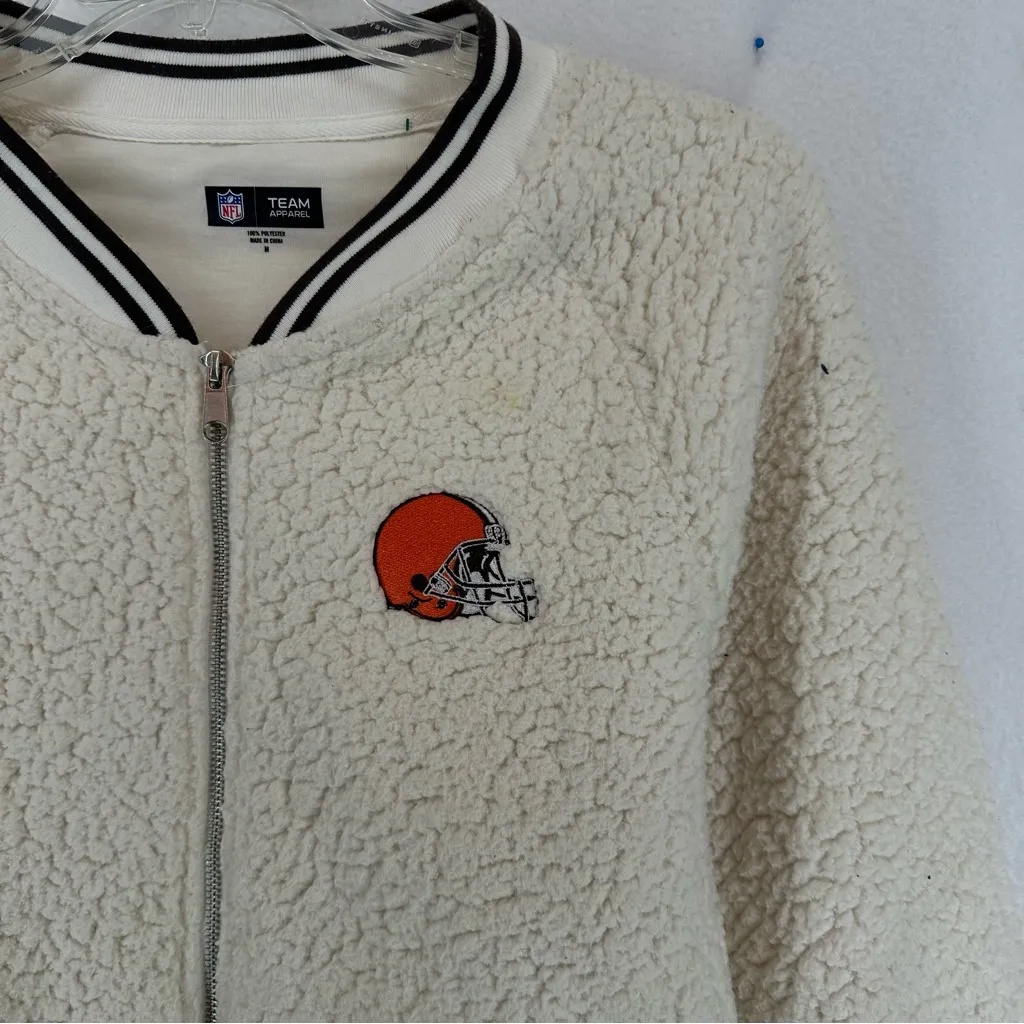 Cleveland Browns New Era Women's Athletic Sherpa Full-Zip Jacket Medium Cream - Image 2