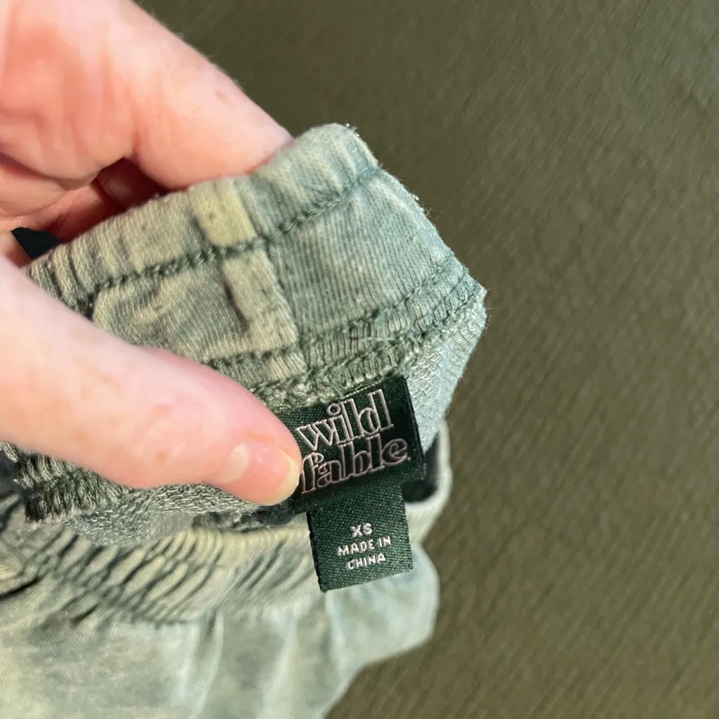 Women’s green sweat shorts - Image 3