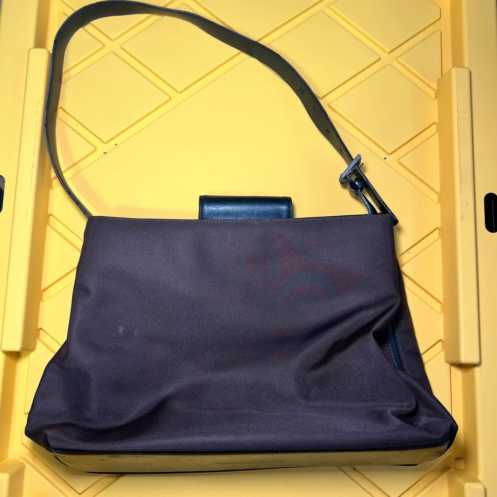 Women's Coach Leather & Fabric Shoulder Purse - Image 4