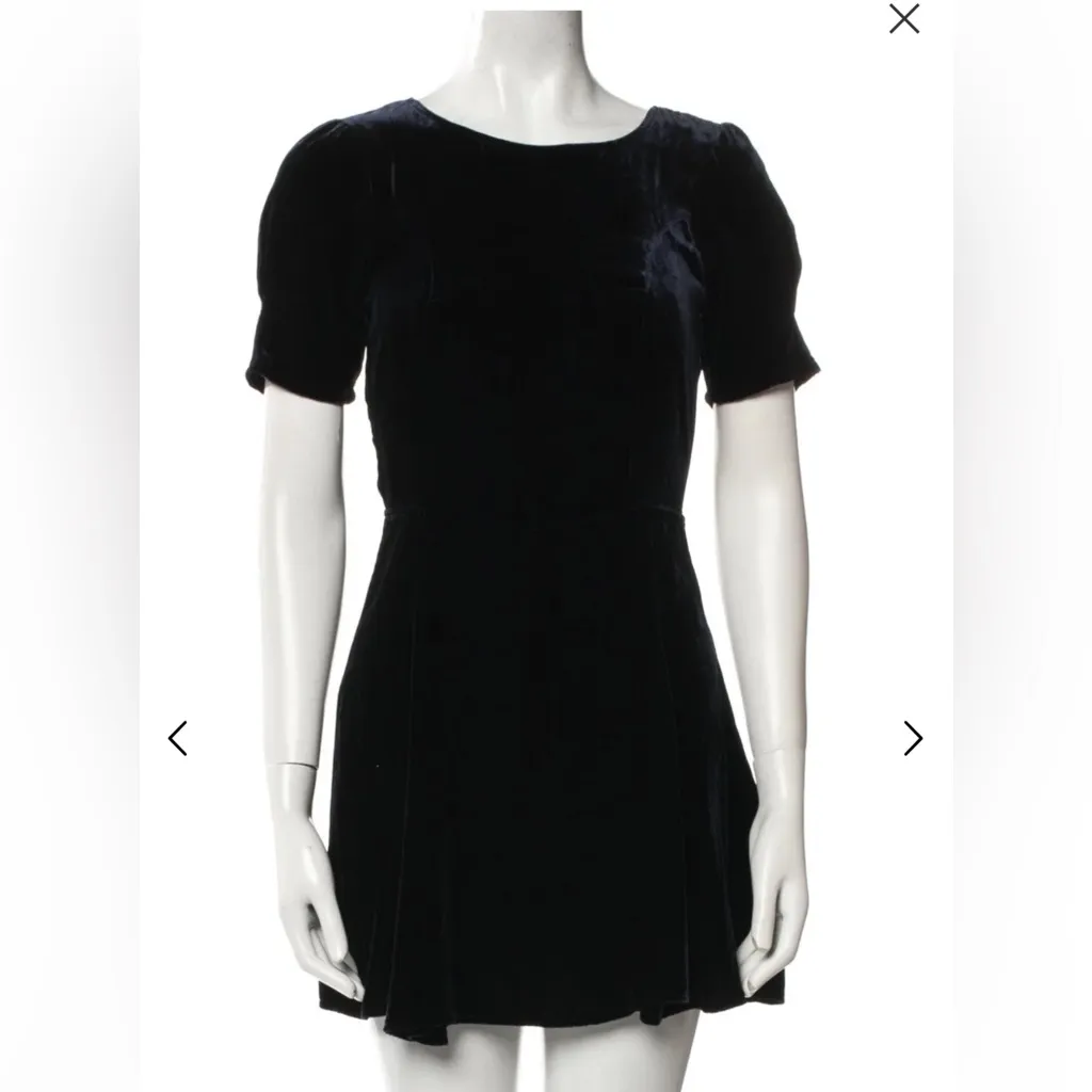 Reformation cut out velvet mini dress - Image 3