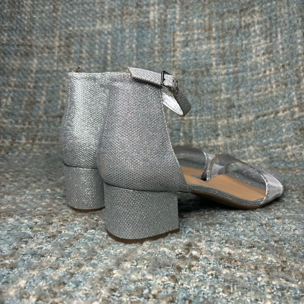 Sugar Noelle Low Block Heel Dress Ankle Strap Sandal in Silver Glitter Mesh Size 11 - Image 5