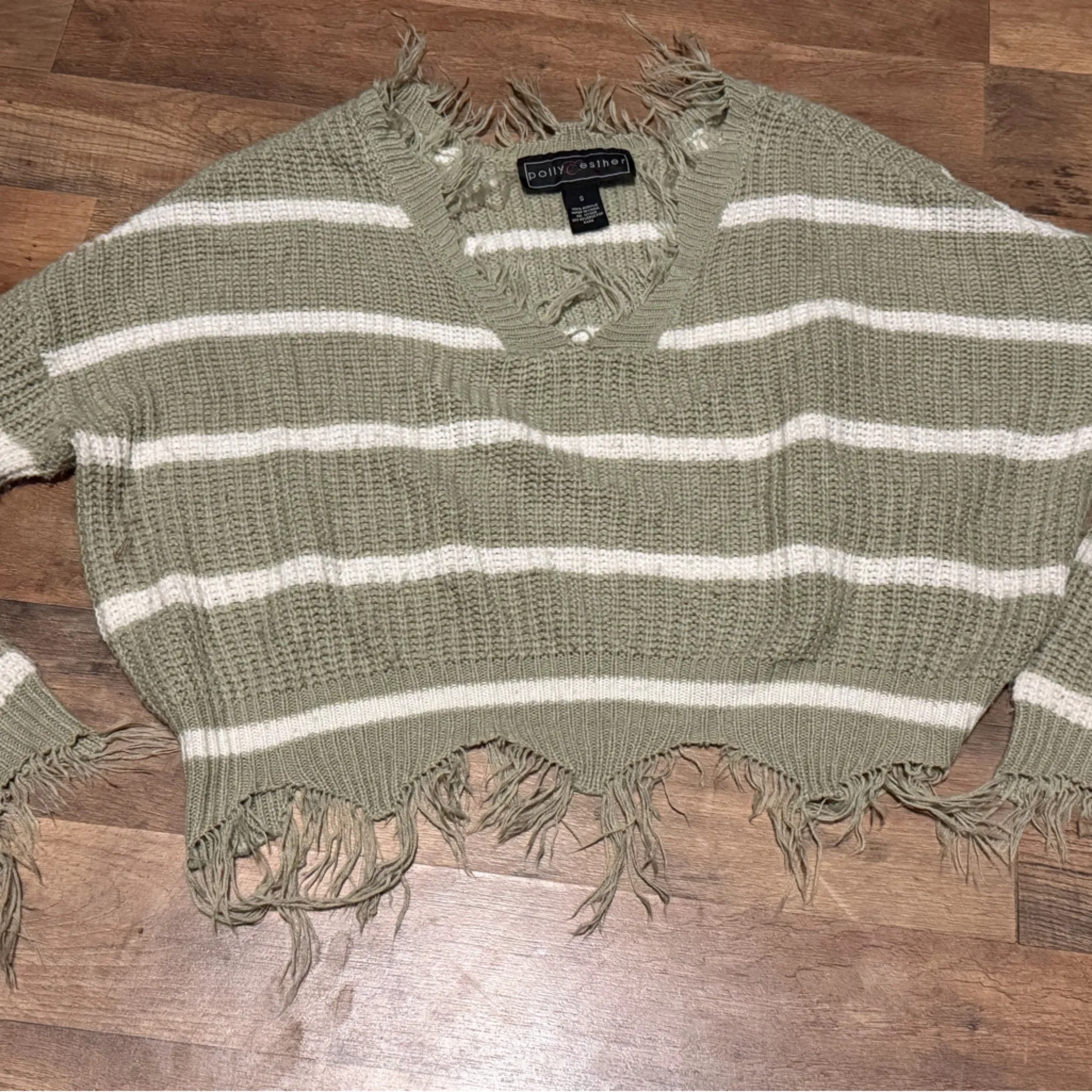 Polly & Esther Olive and Cream Striped fringed oversized cropped Sweater szsmall - Image 2