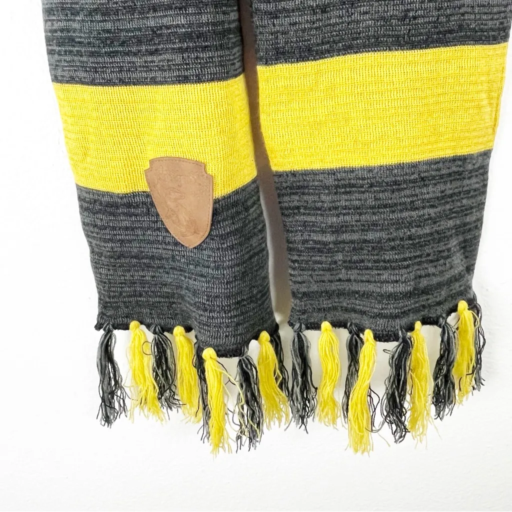 HARRY POTTER Hufflepuff Crest Gray Yellow Fringe Trim Long Scarf - Image 5