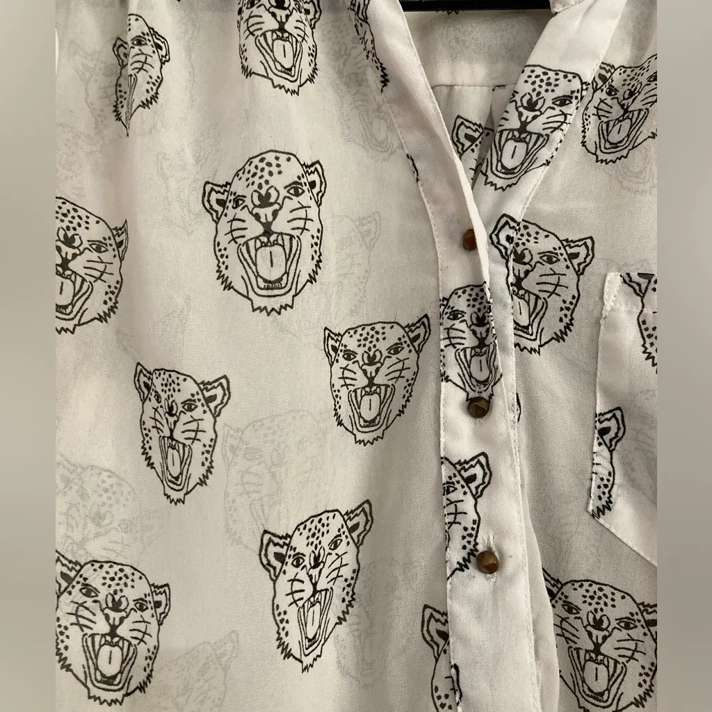 Tiger print Sheer tunic top pyramid stud details M Medium White - Image 2