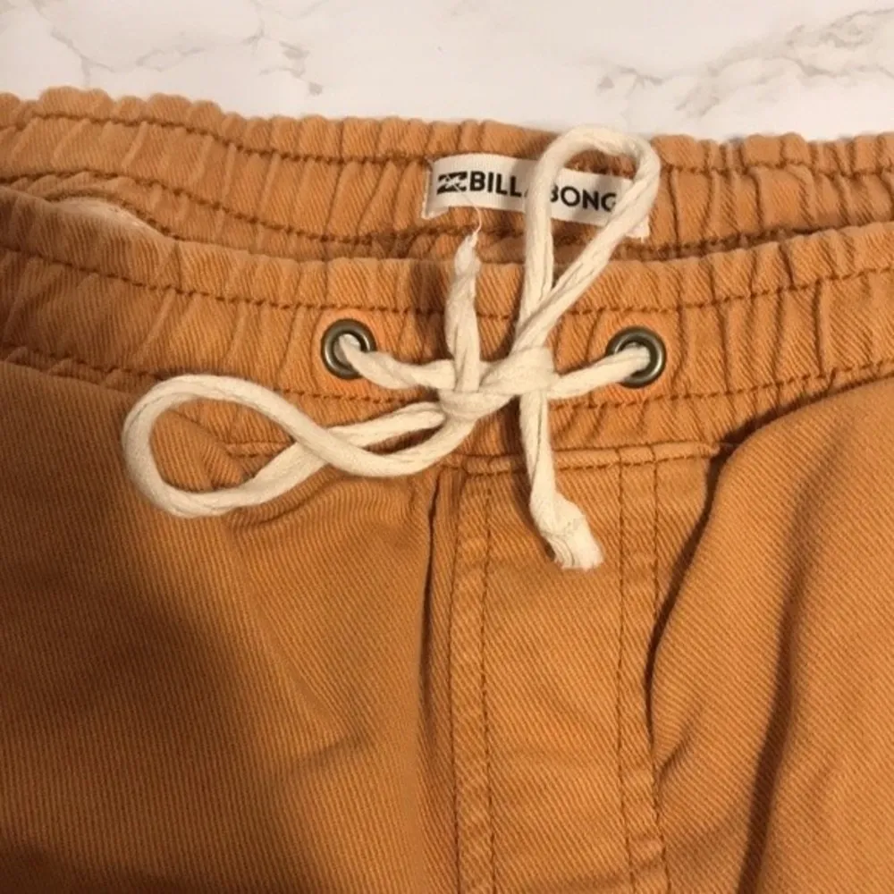 Billabong Cutoff Shorts Raw Hem Drawstring Waist size medium - Image 4