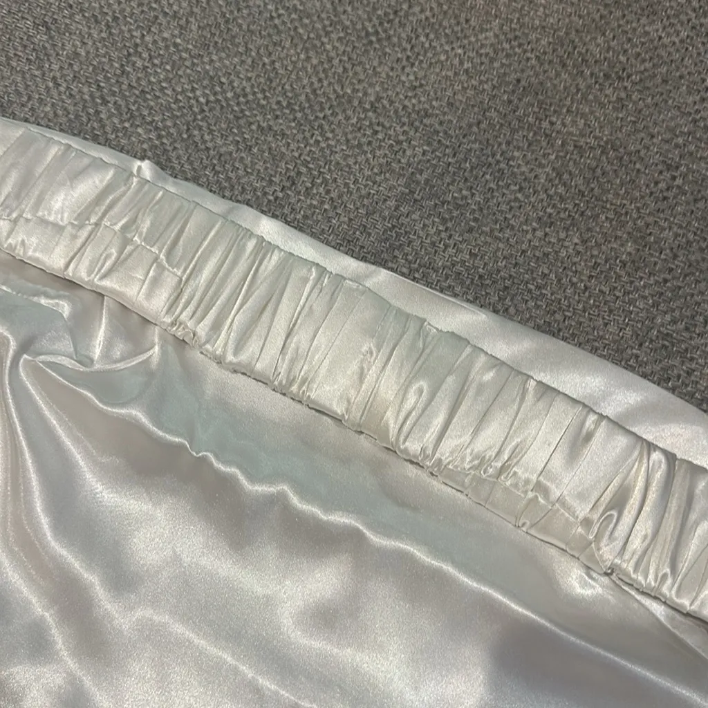 MOVING SALE Sky To Moon Silky Strapless Top White Size L - Image 4