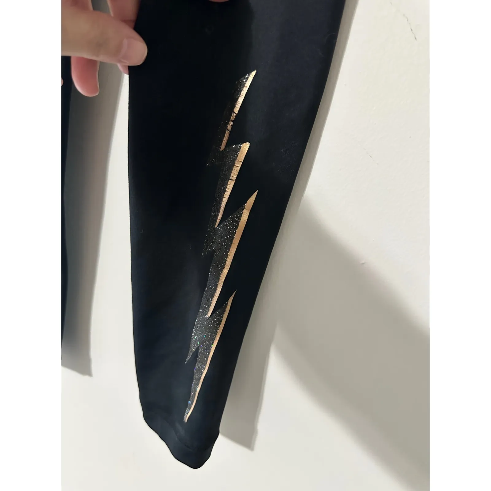 Style Reform Black Lightning Bolt Athletic Leggings Cropped Women's Small - Image 2