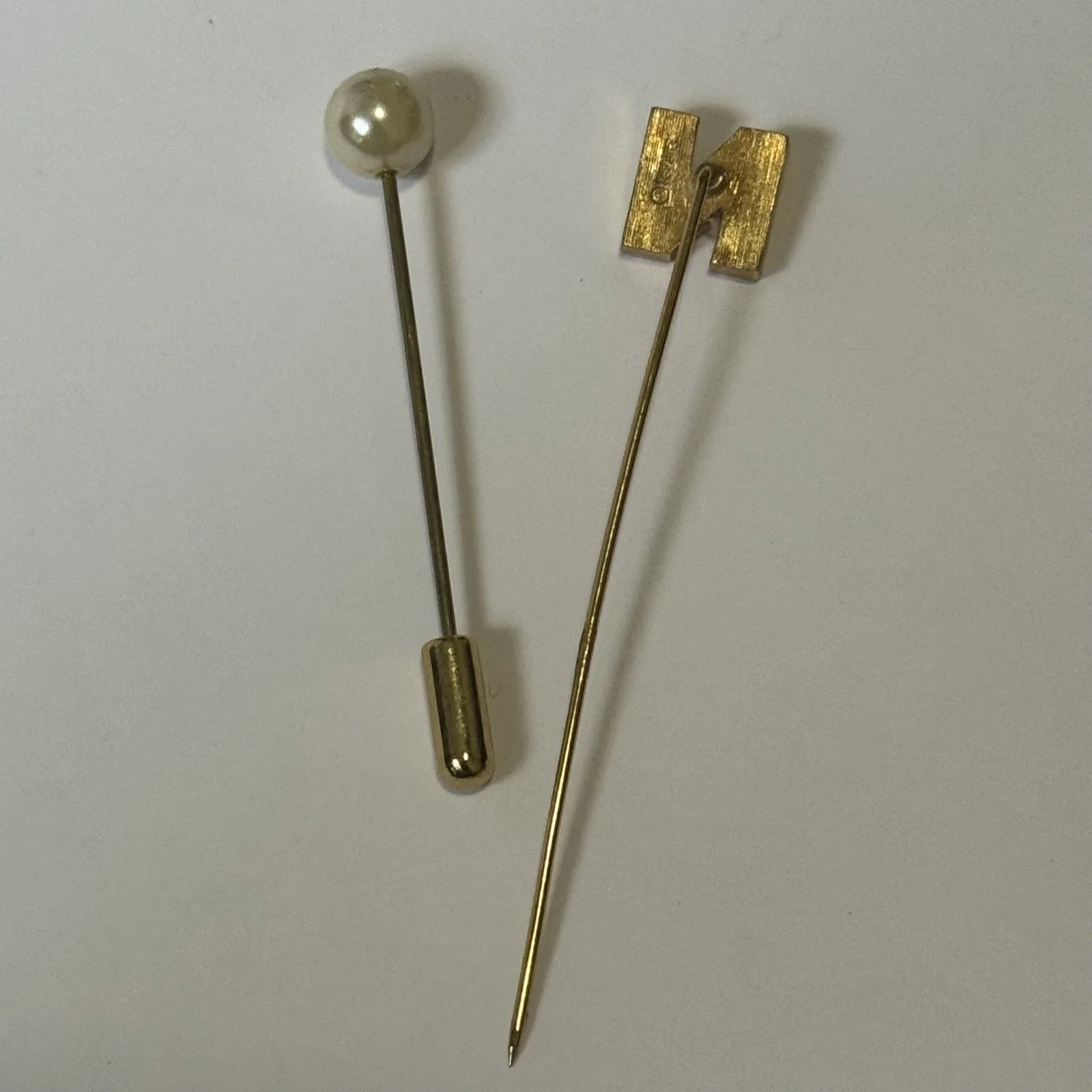 Vintage Trifari Gold Tone Stick Pin Initial Letter N Faux Pearl Lot of 2 - Image 2