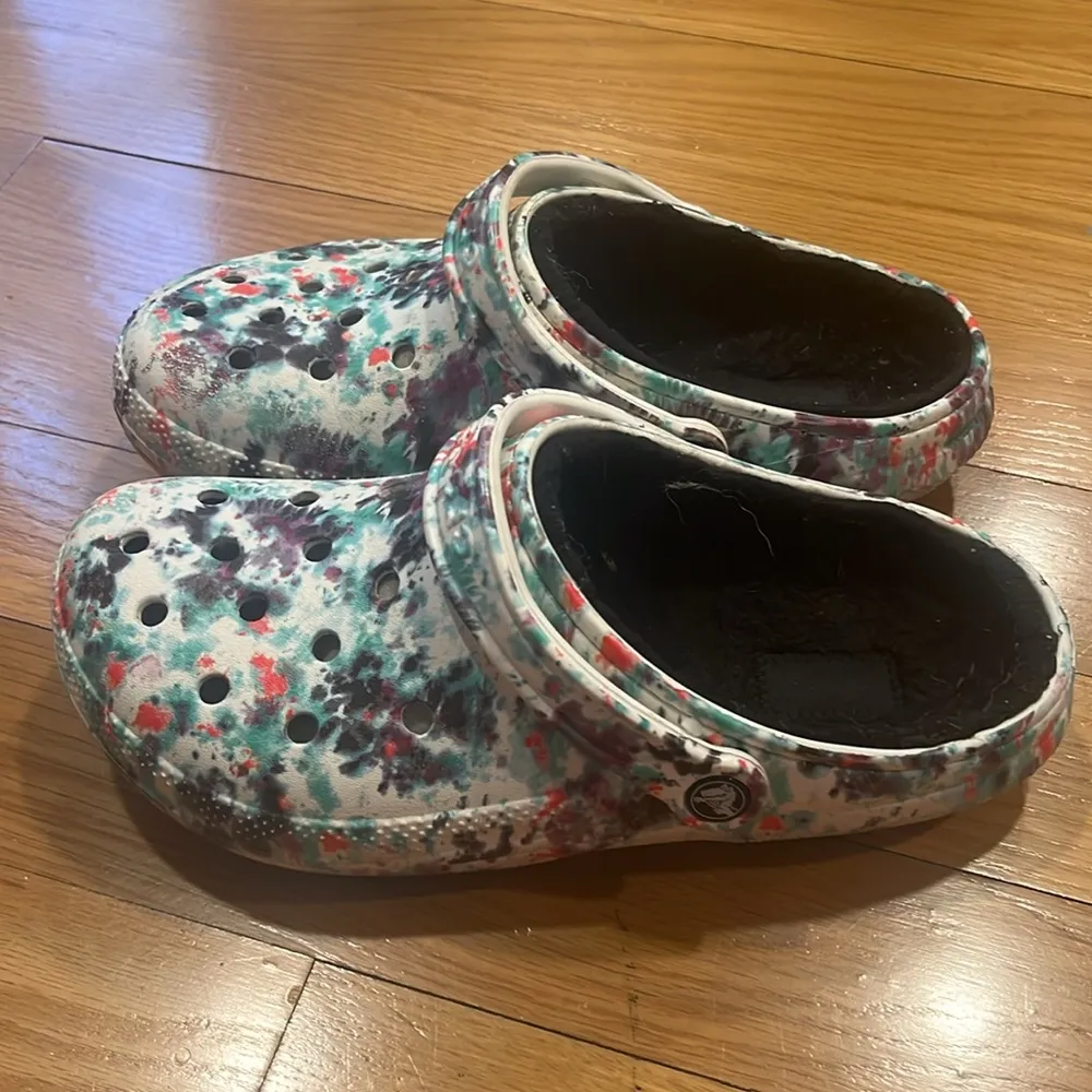 Crocs women’s multi colors lined clog sandals size 10 . - Image 2