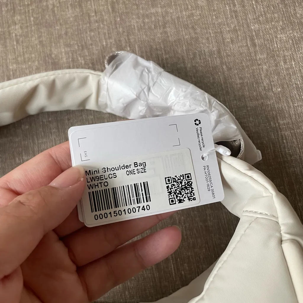 Lululemon Mini Shoulder Bag 4L - White Opal - Image 3