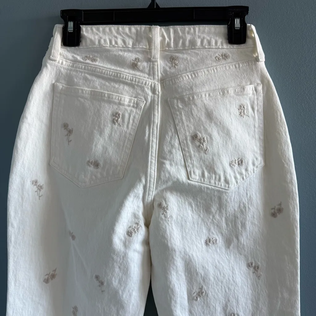 Abercrombie & Fitch The 90’s Relaxed High Waisted Jean - Image 9