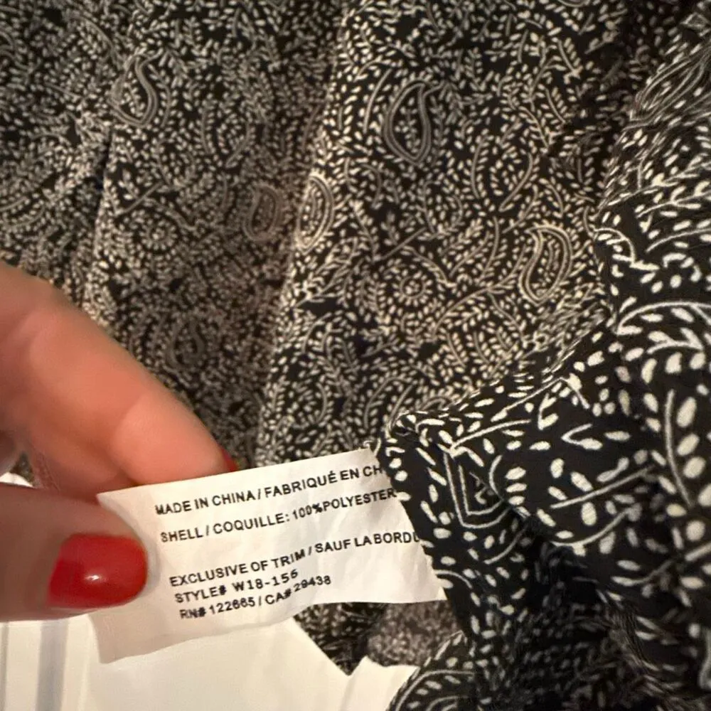 Anama black and white vine floral print chiffon bell sleeve blouse M - Image 5