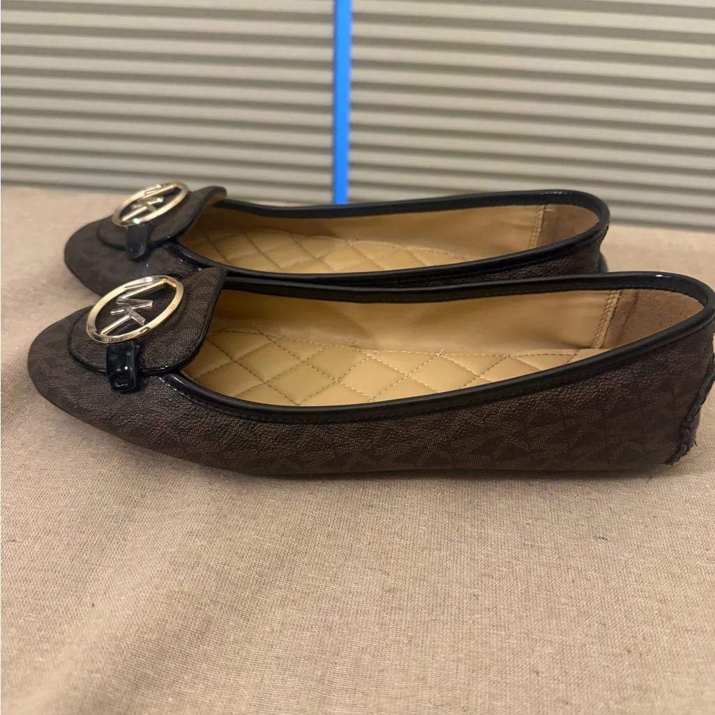 Michael Kors Black and Browns Signature logo Loafers with Gold Logo - Image 3