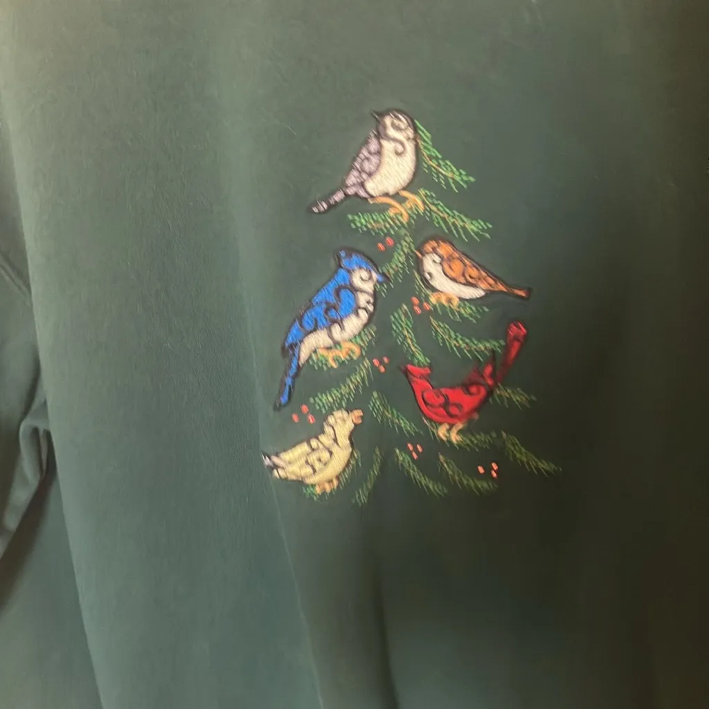 FINAL MARKDOWN M & C Sweatshirt with Bird Embroidery medium - Image 2