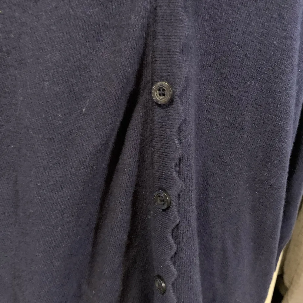 Isaac Mizrahi | navy blue scalloped edge cardigan - Image 5