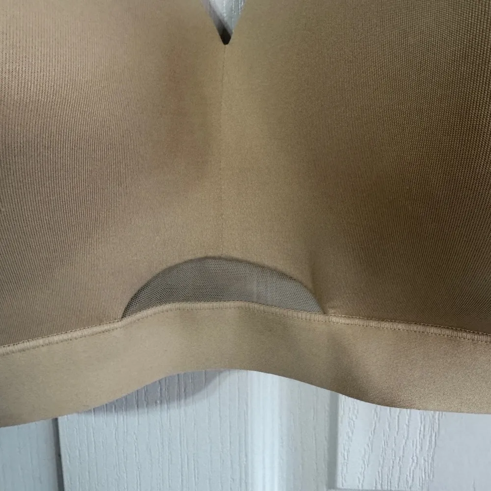 Lane Bryant Cacique lightly lined no wire bra size 42F - Image 2