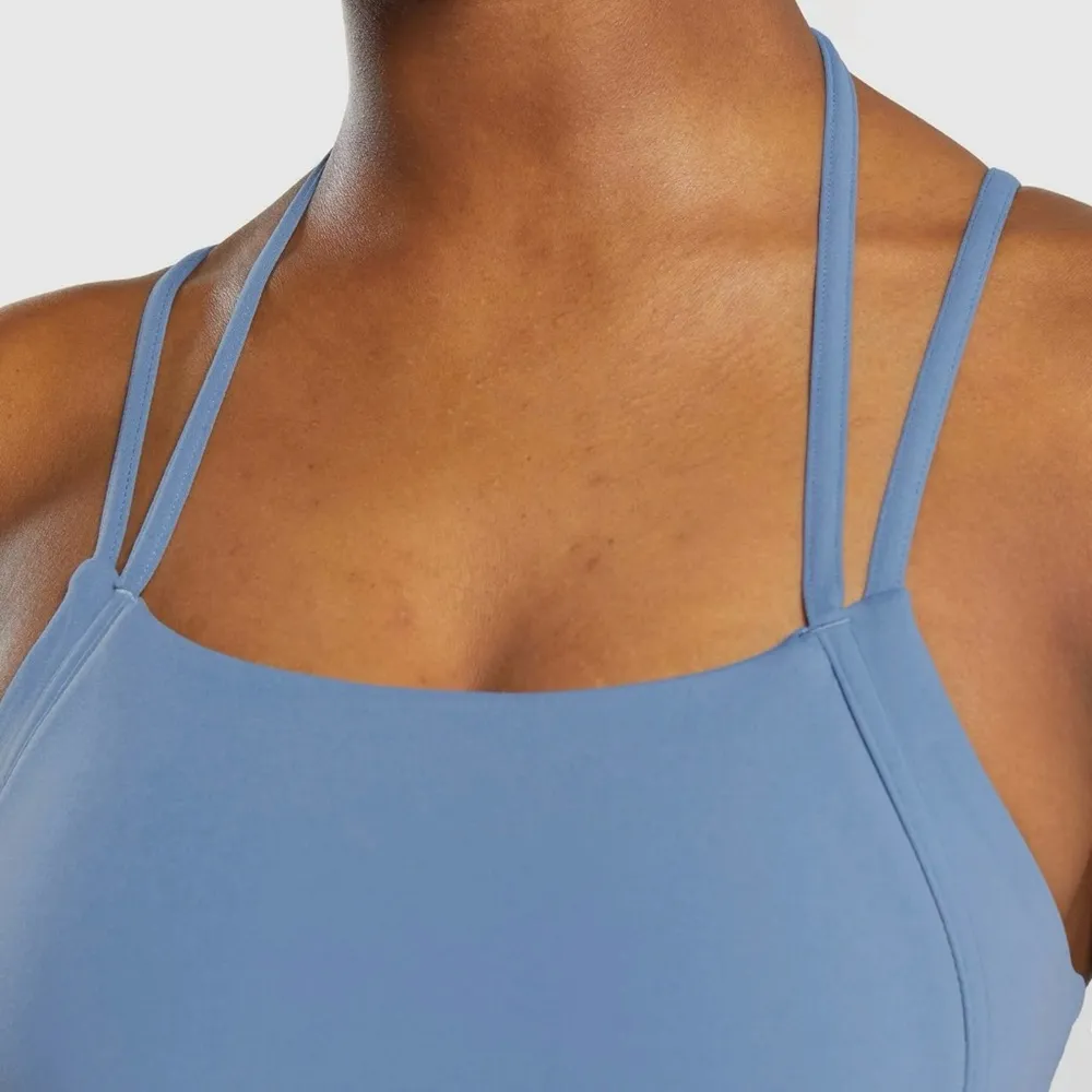 NWT GYMSHARK HALTERNECK CROP CAMI TANK IN FADED BLUE - Image 5