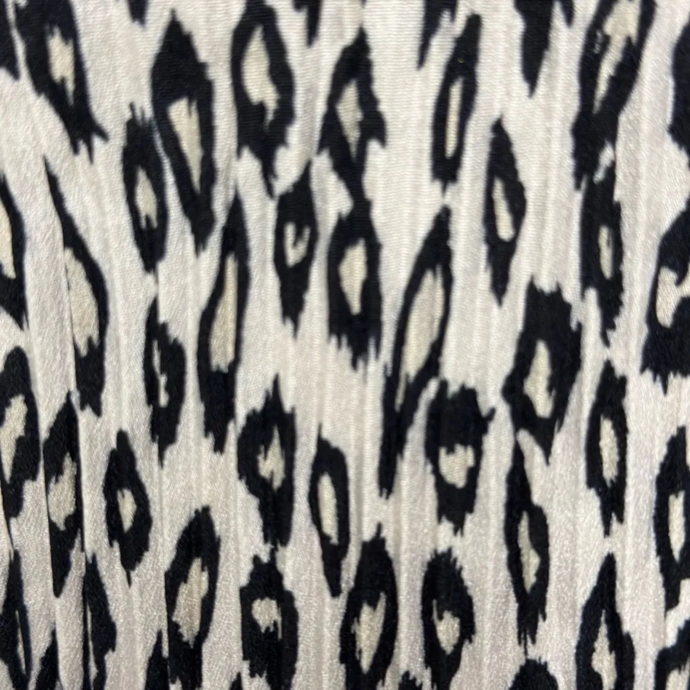 Umgee leopard animal print crinkle tank top - Image 4