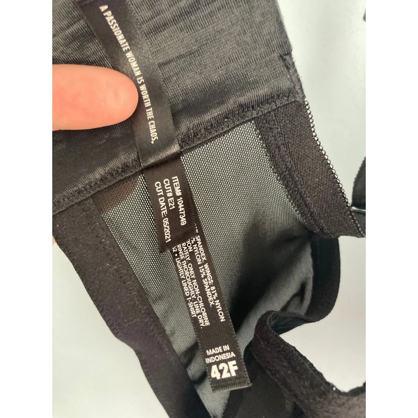 Torrid Curve Bra 42F Black Lined Black - Image 10