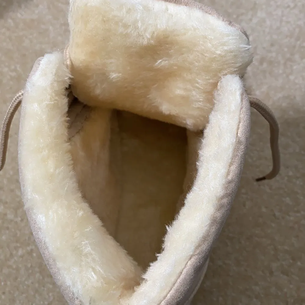 Women’s (or Men’s) Soft Faux Fur Lined Lace Up Boots Tan Size 39 EU NEW - Image 7