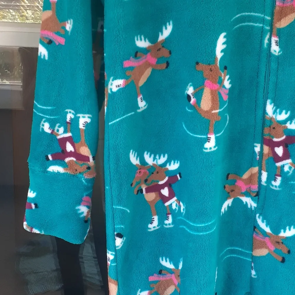 Jenni Skating Reindeer Print Fleece Onesie SIZE L - Image 3