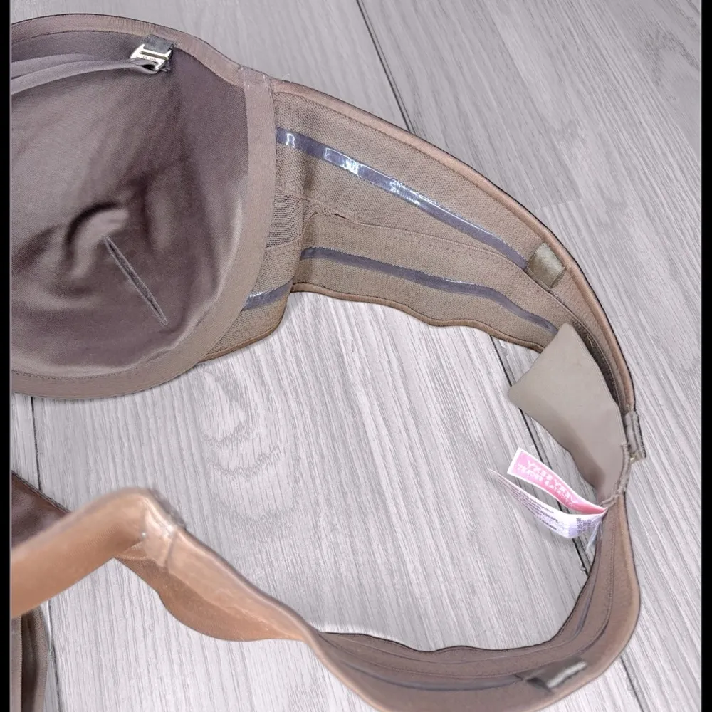 VERY SXY VICTORIA’S SECRET Women’s Brown Halter Bra - Image 3