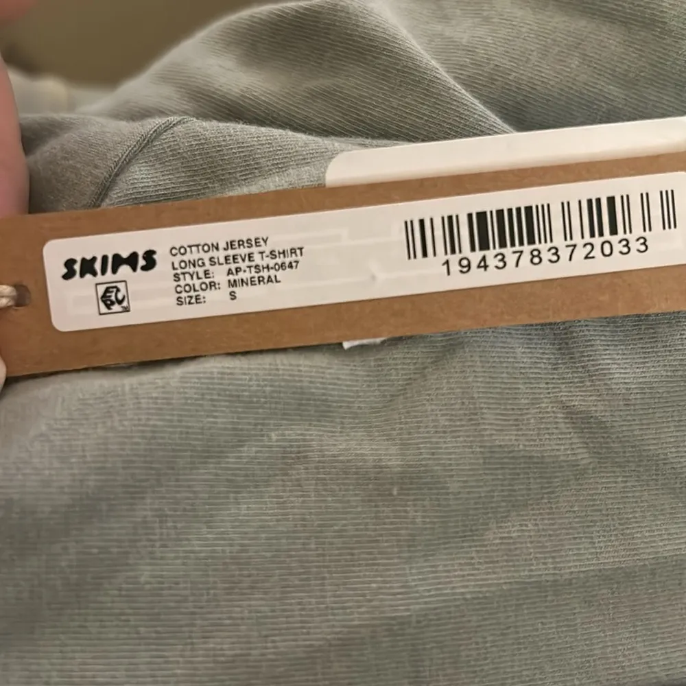 - SKIMS COTTON JERSEY LONG SLEEVE T-SHIRT | Mineral - S NWT NEW - Image 5