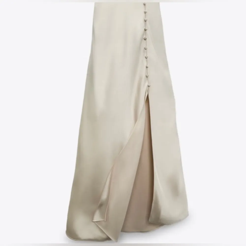 BLOGGERS FAVE!  SATIN EFFECT Buttoned Slip Dress - Image 11