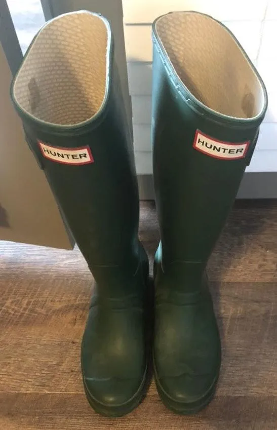 Hunter Green Rain Boots - Image 3