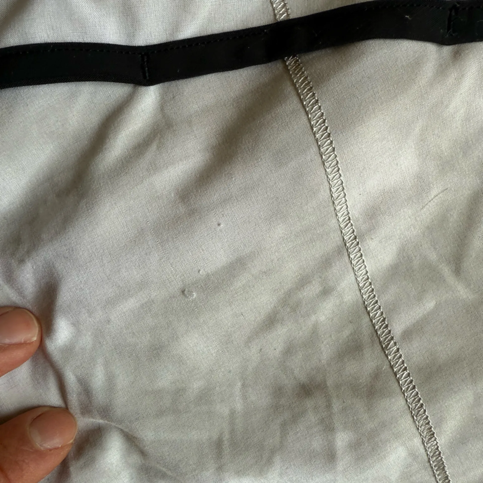 Lululemon Speed Short *4-way Stretch 2.5" Nimbus Puff Size 4 GUC - Image 7