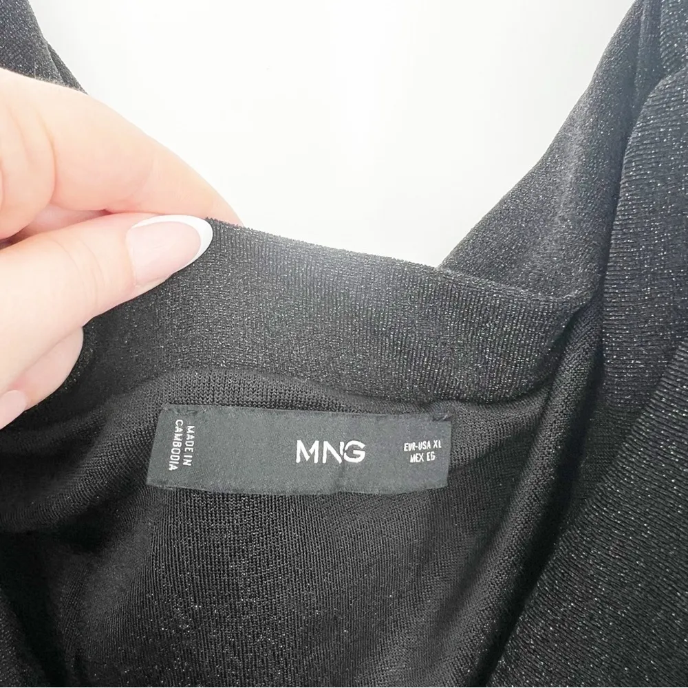 Mango Glitter Off the Shoulder Top XL Black - Image 5