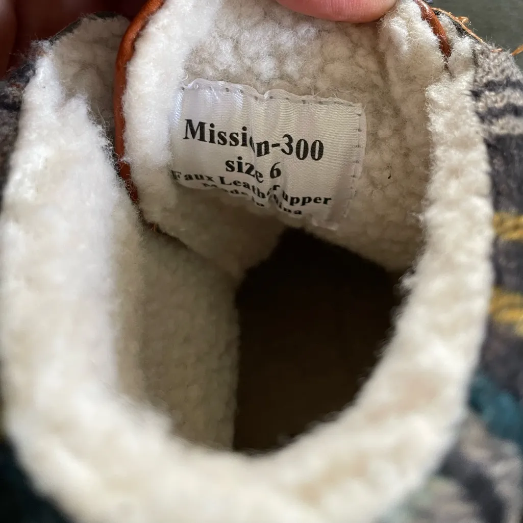 HENRY FERRERA BROWN DUCK BOOTS Size 6 - Image 7