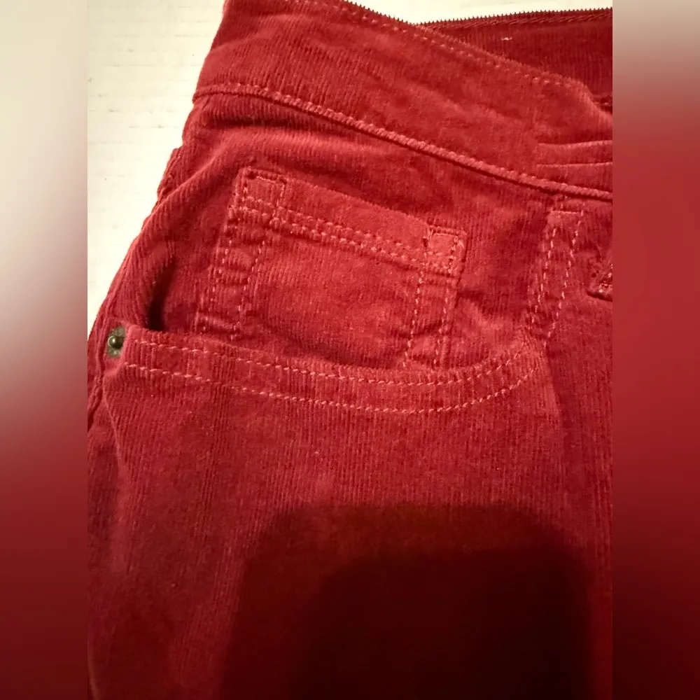 Old Navy Women Plus Rust/Dark Red NWT Corduroy Boyfriend Pants - Image 6