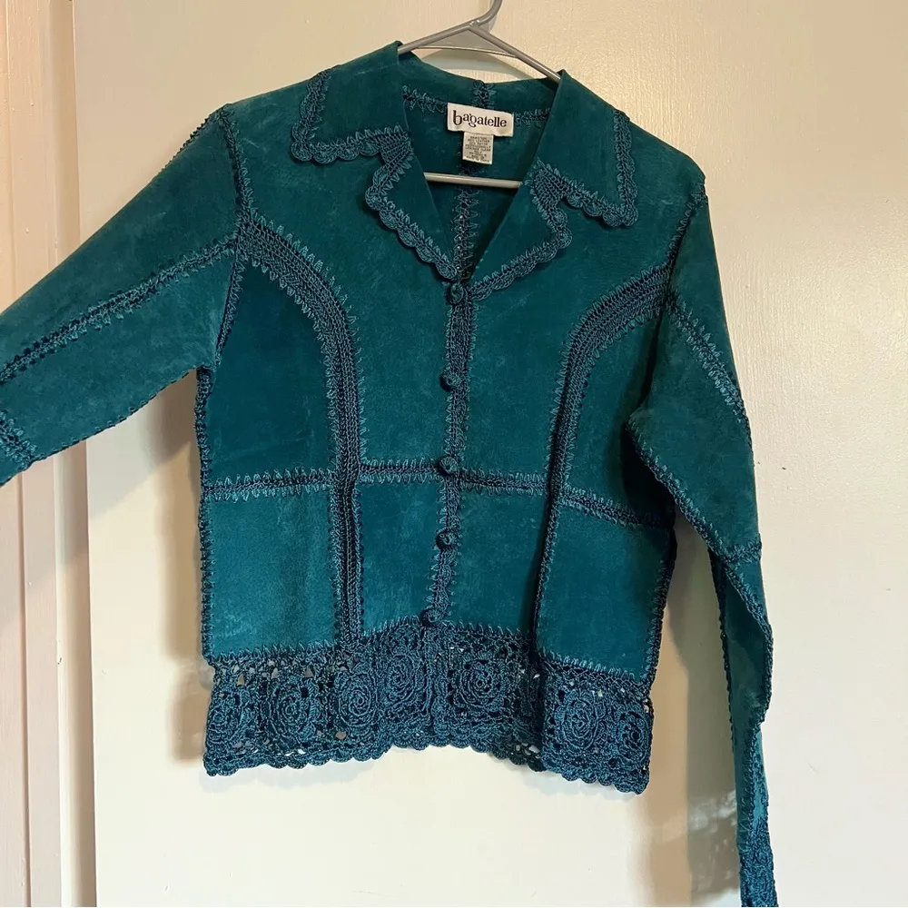 Bagatelle 90s/y2k   blue suede leather patchwork floral crochet jacket size small - Image 6