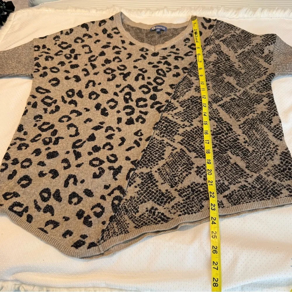 Democracy Leopard Print Sweater Women’s Size Small Asymmetrical Hem Dolman - Image 10