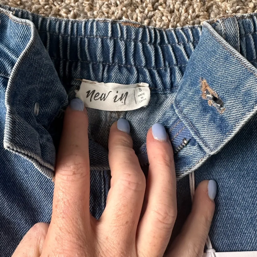 NWT Kancan Los Angeles Cinch Waist Denim Distressed Shorts Small Blue - Image 3