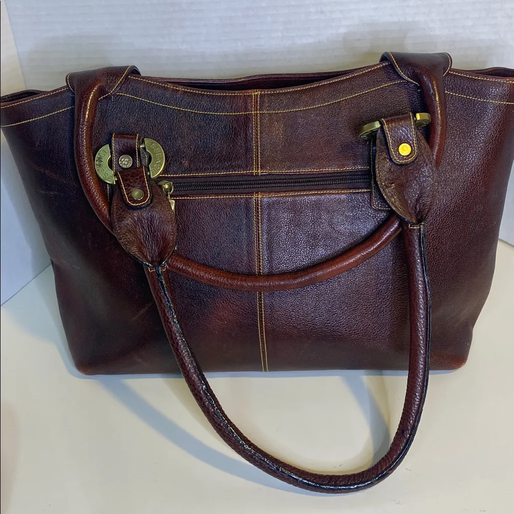 Essence Elegant Brown Leather Tote Bag - Image 4