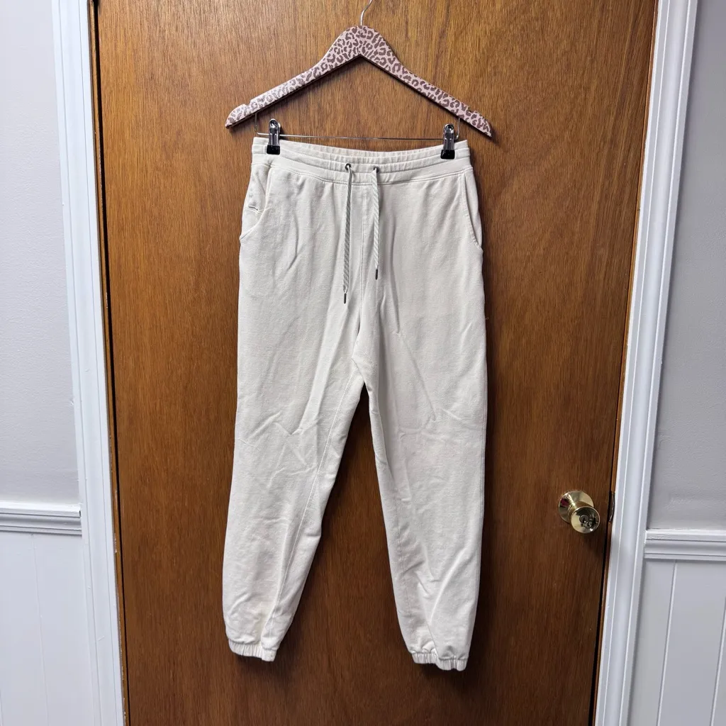 Vuori Womens Pants Laguna Lounge Pant Joggers 2.0 Drawstring Cream Natural Small - Image 13