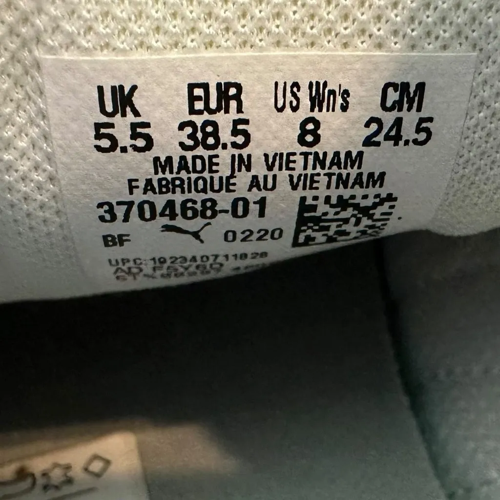 Puma Vikky Leather Sneaker White Gold Logo Lace-Up Tennis Shoes Size 8 Women's - Image 13