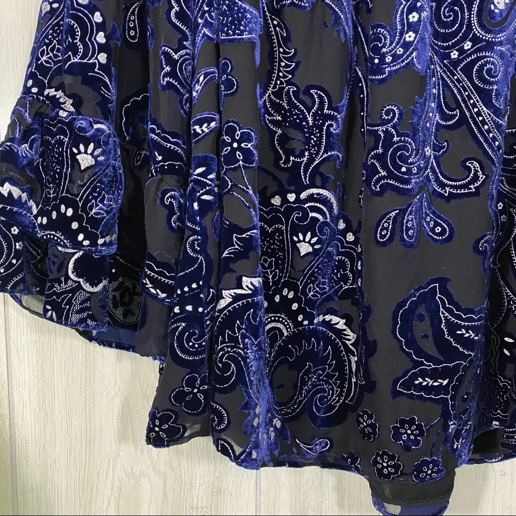 Parker Pyper Ultraviolet Burnout Cold Shoulder Paisley Print Silk Blouse size XS - Image 9