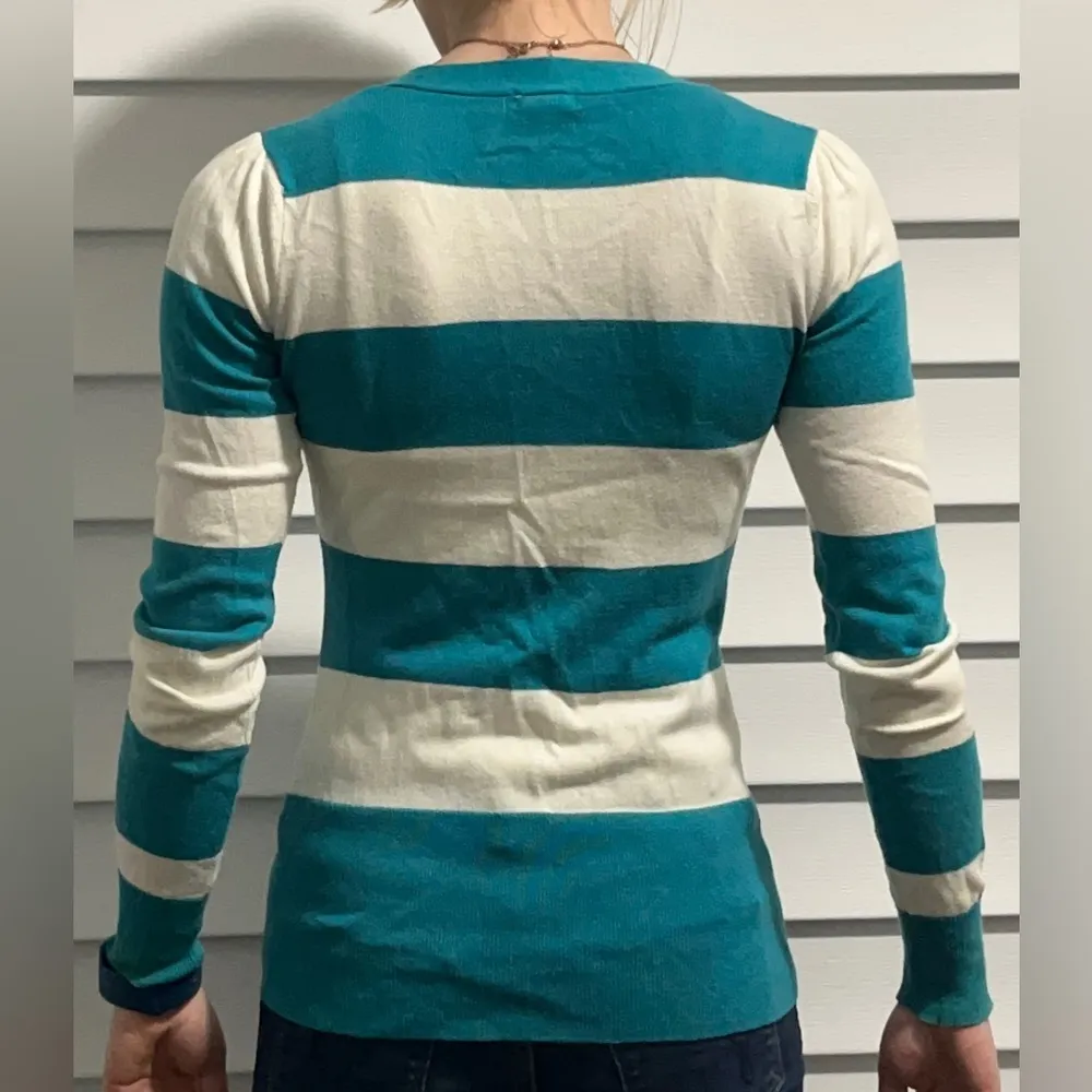 White and turquoise striped cardigan Size XS - Image 2