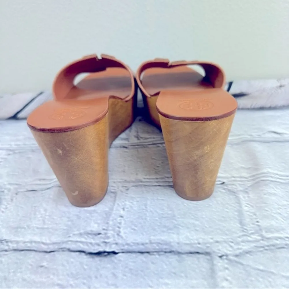 Tory Burch INES Wedge/Slide TAN/ SPARK GOLD Size 7.5 Photos 1-3 are stock photos - Image 8