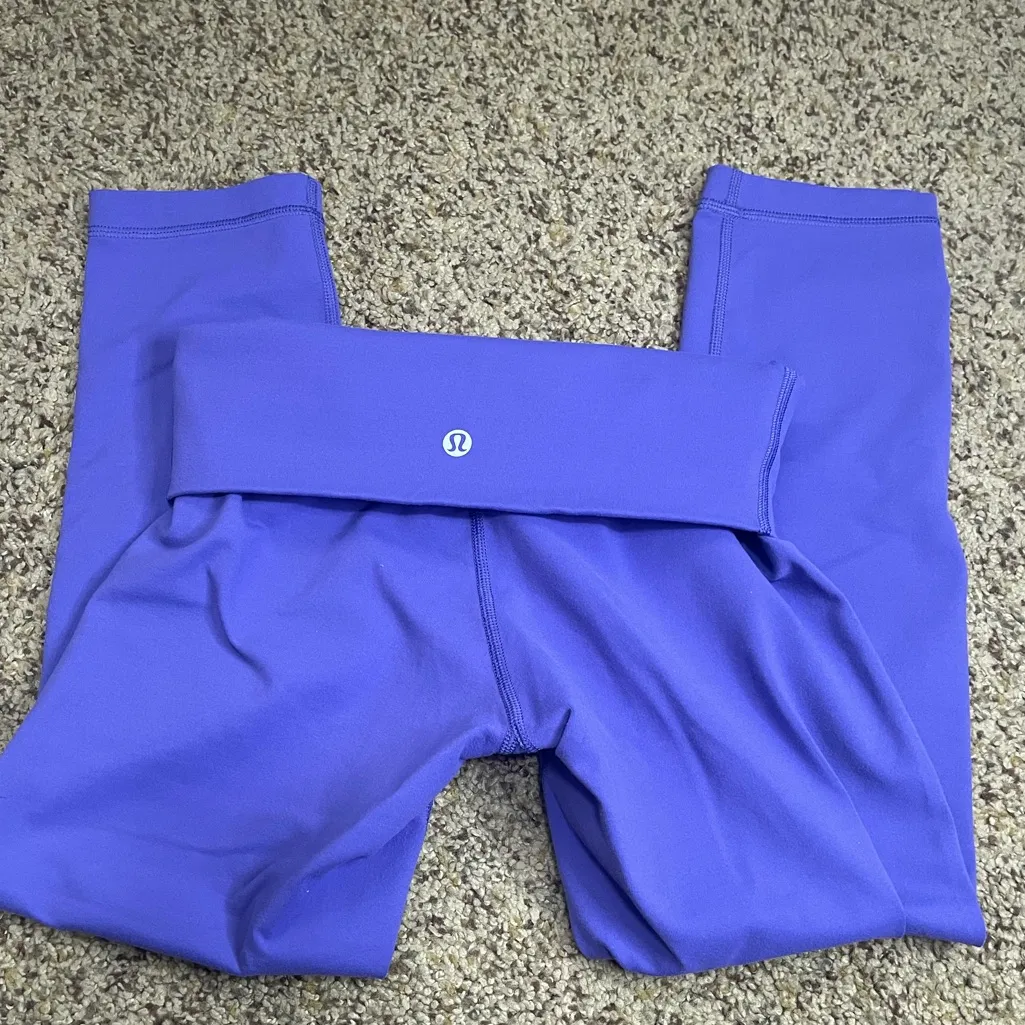 Lululemon Wunder Under Crop II Roll Down Blue Purple Color - Image 12