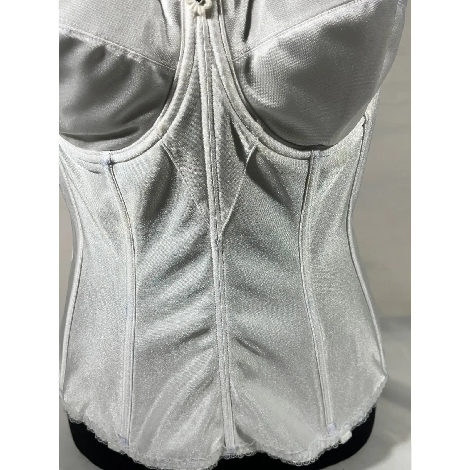 White Satin Strapless Corset Bustier Bra Lace Trim Rhinestone Flower Detail 36 D Size undefined - Image 5