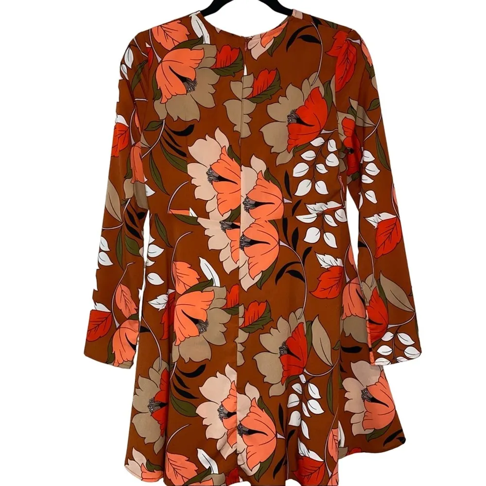 Glamorous Brown Floral Mini Dress - Image 2