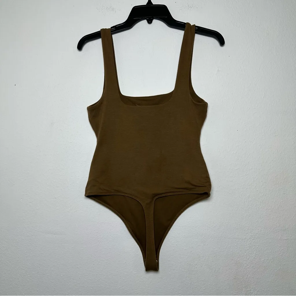 Good American Modern Scuba Brown Light Mocha Bodysuit - Image 4
