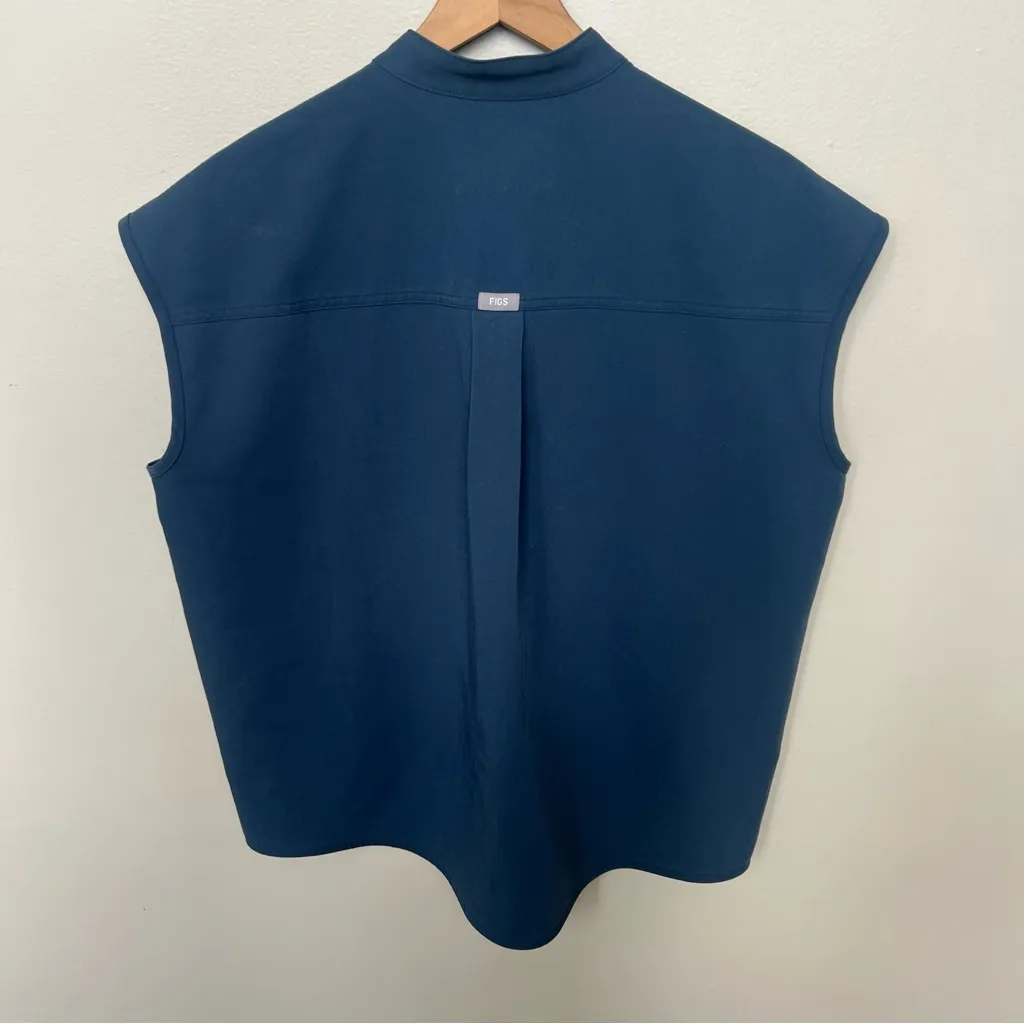 Figs Rafaela™ Oversized Scrub Top Size Small Color Dark Harbor - Image 6