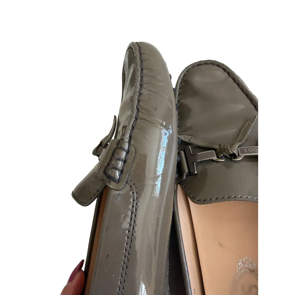 TODS Taupe Patent Leather Driving Loafers Flats Shoes Size 38 / US 8 Tan - Image 8