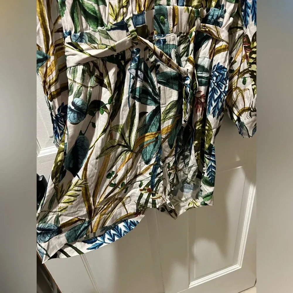 NWT chaser small tropical shorts romper long sleeves - Image 4