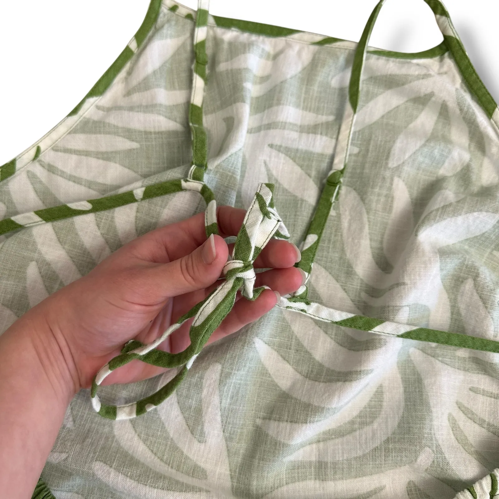 A New Day Tropical Leaf Print Halter Dress Size Large Green & White‎ - Image 5